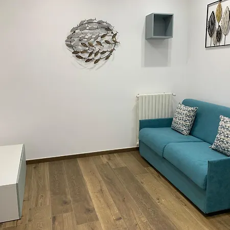 Downtown San Lorenzo * 曼弗雷多尼亚